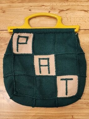 Vintage Handmade Pat Patty Patrick Knit Satchel Bag Green Tan Plastic Handle